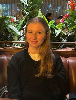 Laura Stark photo.jpg