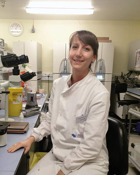 Dr Francesca Heard image 1 800x1000